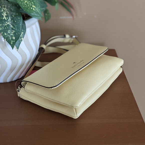 Kate Spade Karlee Crossbody - Picture 2 of 6